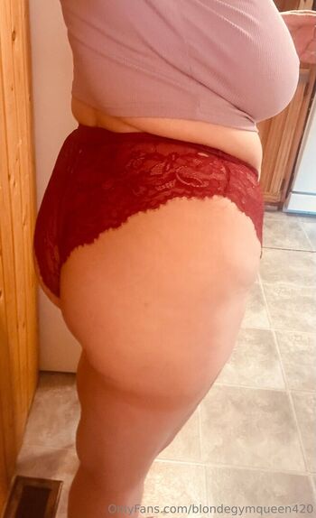 Blondegymqueen420 image