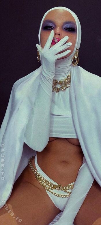 Bonnie strange image