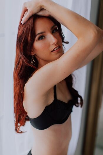 Boudoir page 5 image