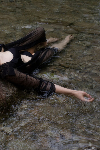 Boudoir page 4 image