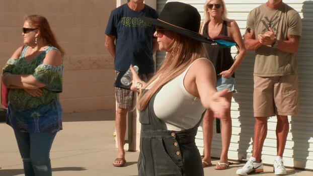 Brandi passante page 4 image