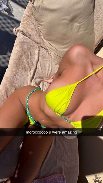 Breckie Hill / @breckiehill