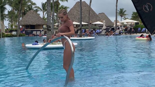 Bri lauren discussion thread image