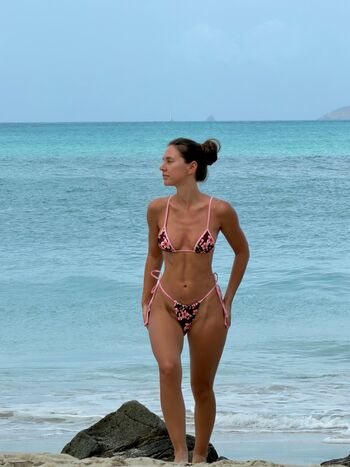 Brit manuela page 2 image