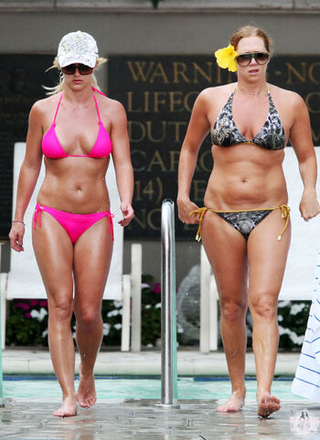 Britney spears 1 page 3 image