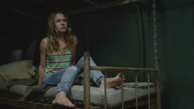 Britt robertson image