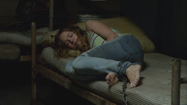 Britt robertson image