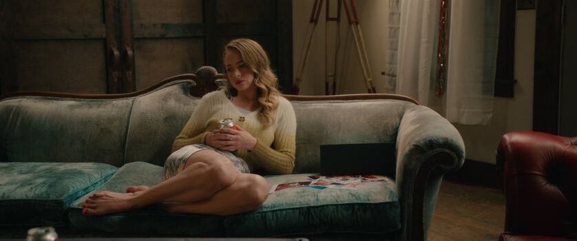 Britt robertson image