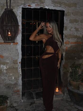 Bronzed bodiies image