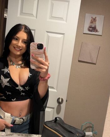 Brook adams123 image