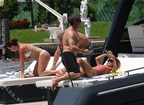 Brooke burke page 3 image