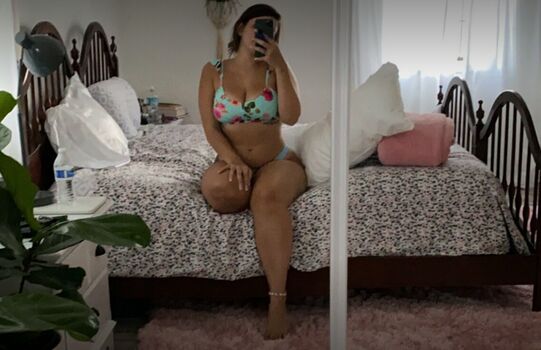 Brooke lindsay image