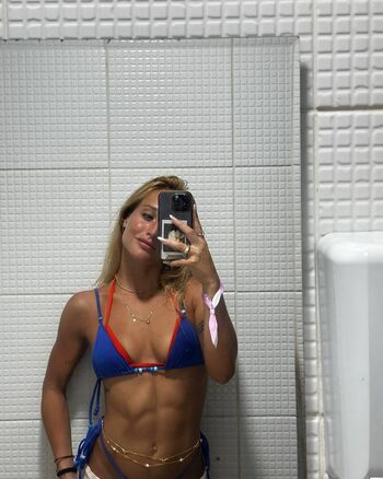 Bruna griphao image