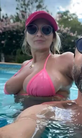 Bruna mariano image
