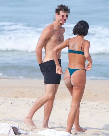 Bruna marquezine page 2 image