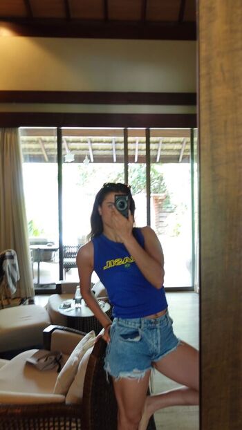 Bruna takahashi image