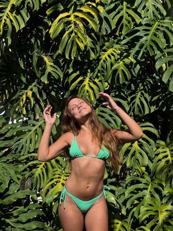 Bruna16 image