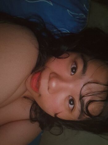 Bunniiigirlgirl image