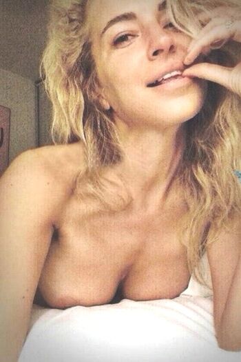 Burcu esmersoy image