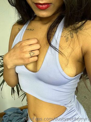 bustypetitemyra