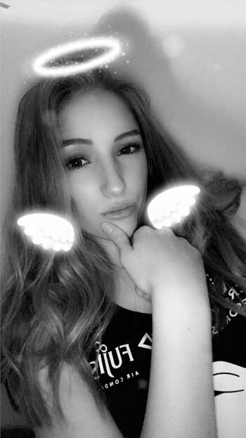Caitlin beevers image