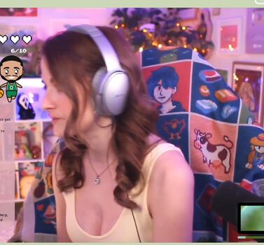 Caitlin Marie Reacts