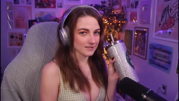 Caitlin marie reacts image