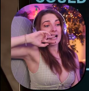 Caitlin marie reacts image