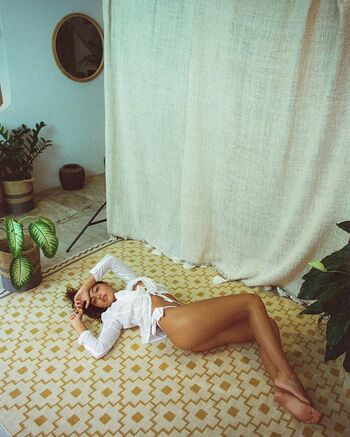 Caitlin north lewis image