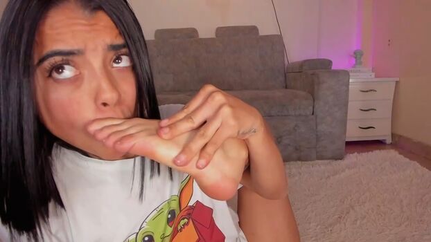 Cam Girls Feet Content