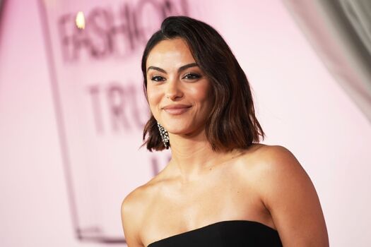Camila mendes image