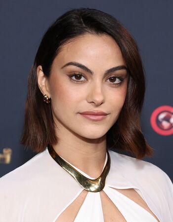 Camila mendes image