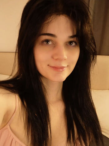 Camillaisadoll image