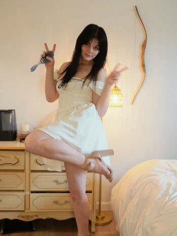 Camillaisadoll image