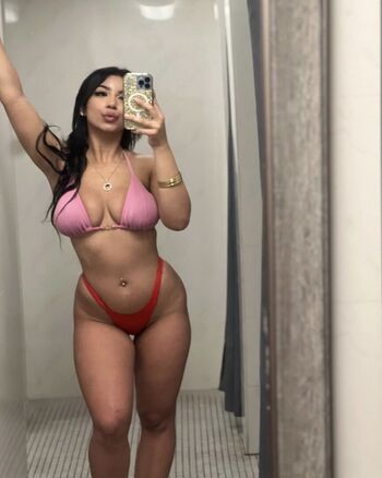 Camillee mercado image
