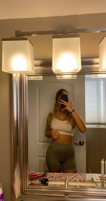Camryn roche image