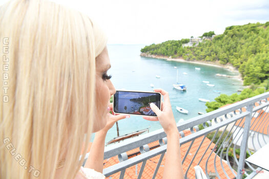 Candee licious image