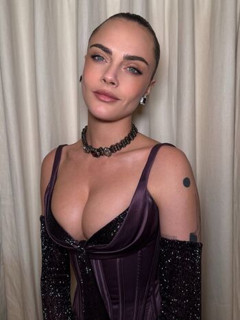 Cara delevingne page 2 image
