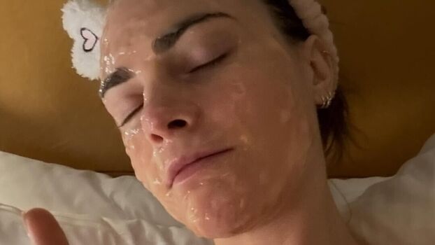 Cara delevingne image