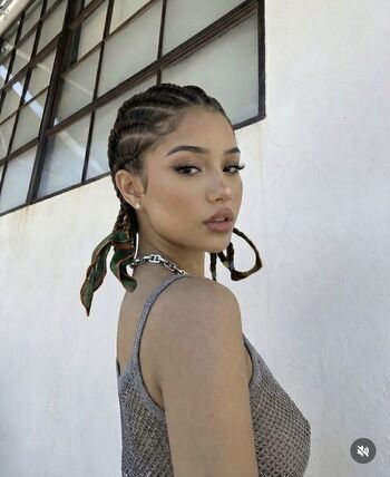 Caramelcamilaxx image
