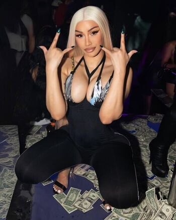 Cardi b 1 image