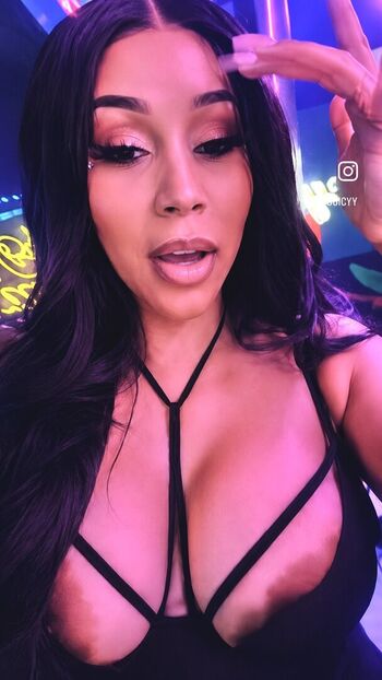 Cardi b deepfake 1 image