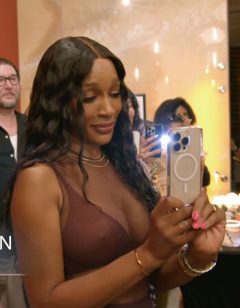 Cari champion image