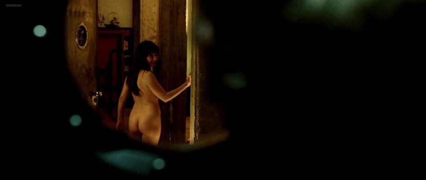 Carice van houten image