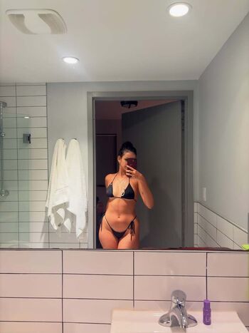 Carla rodon image