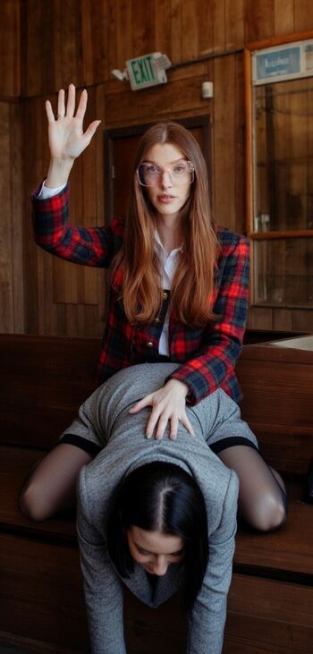 Carly incontro page 2 image