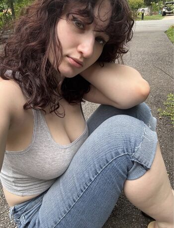 Carly mariss image
