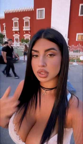 Carmen giamminelli image