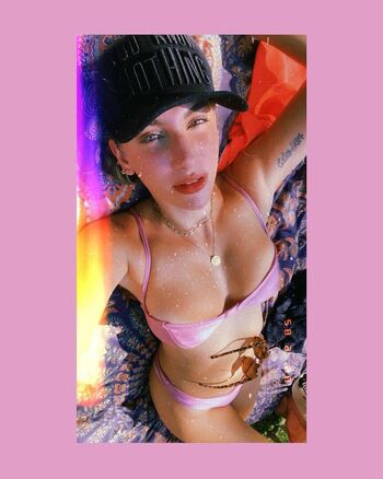Carol moreira image