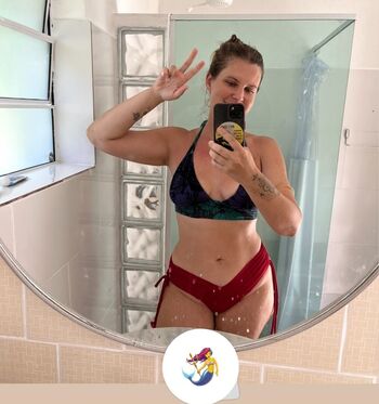 Carolinie figueiredo image